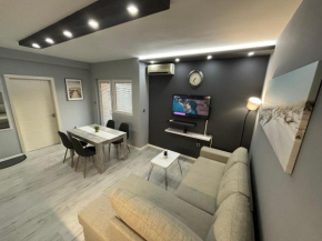 Apartment Saint Tropez Budva, Parking-garaža
